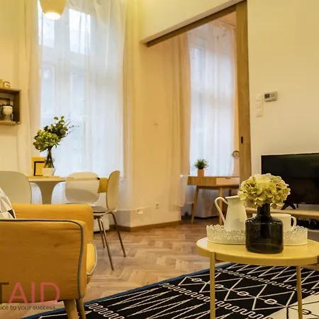 M10 - Hostaid Apartment